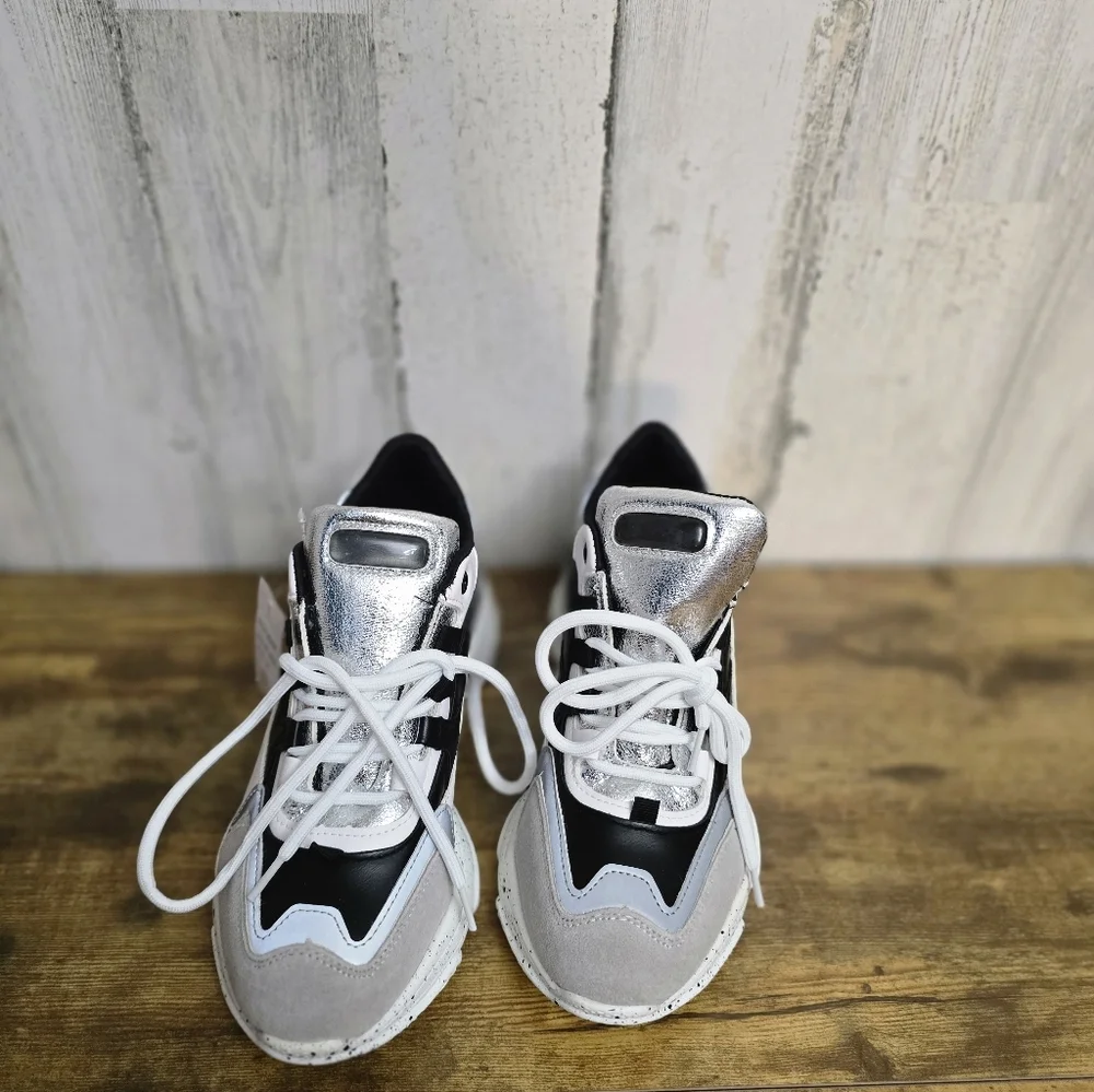 New Golden Road Black and White Chunky Sneakers Womens Size 10